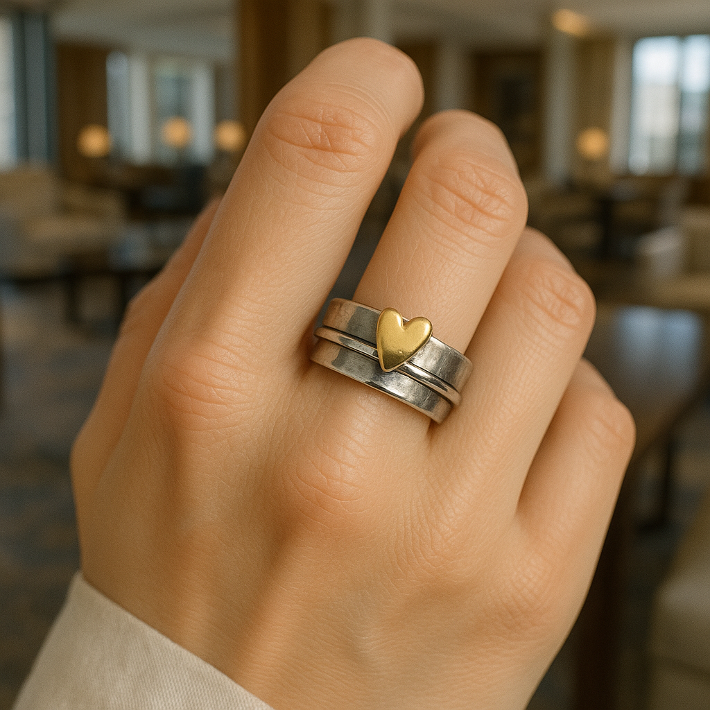 Mely- Golden Heart Silver Ring